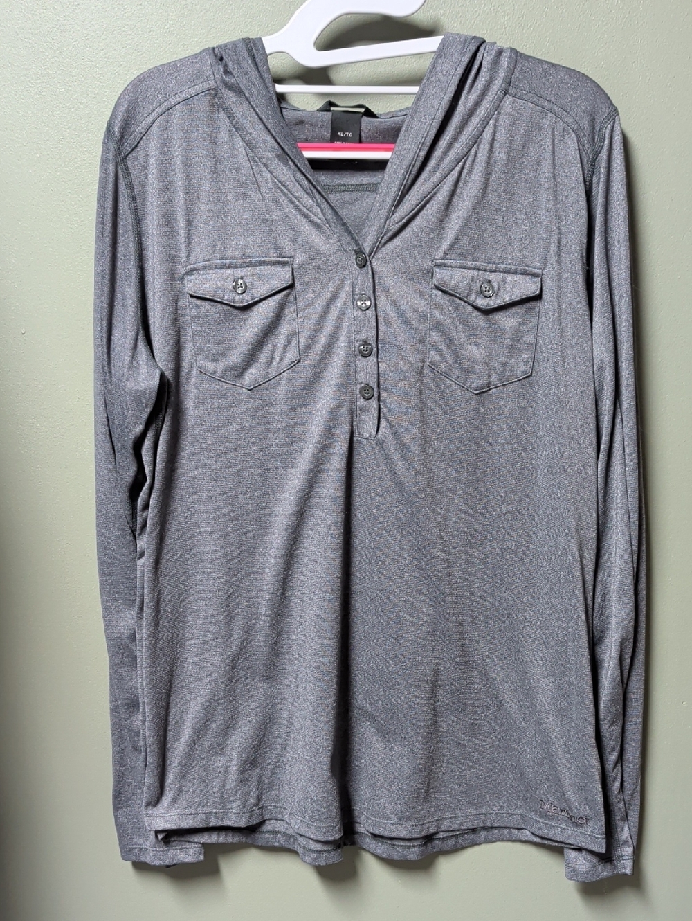 Marmot Women's long sleeve henley grey